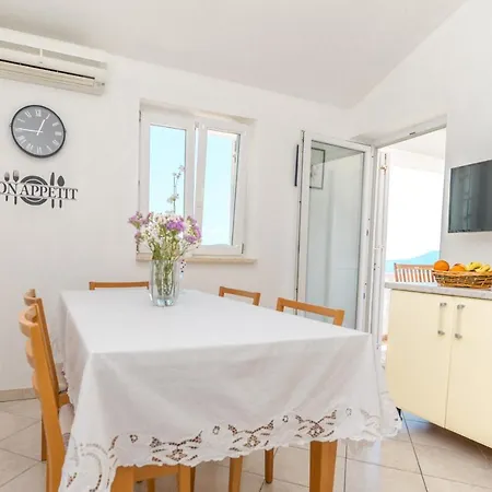 Apartment Noris *